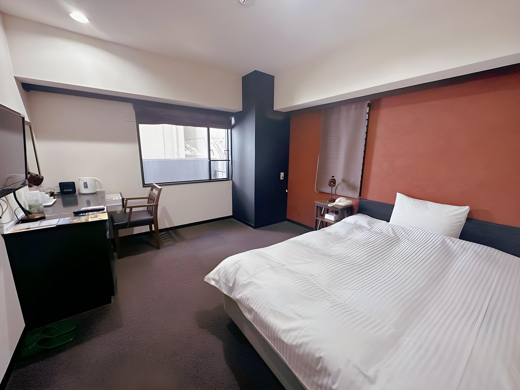 Semi Room, Single, Semi Double Bed