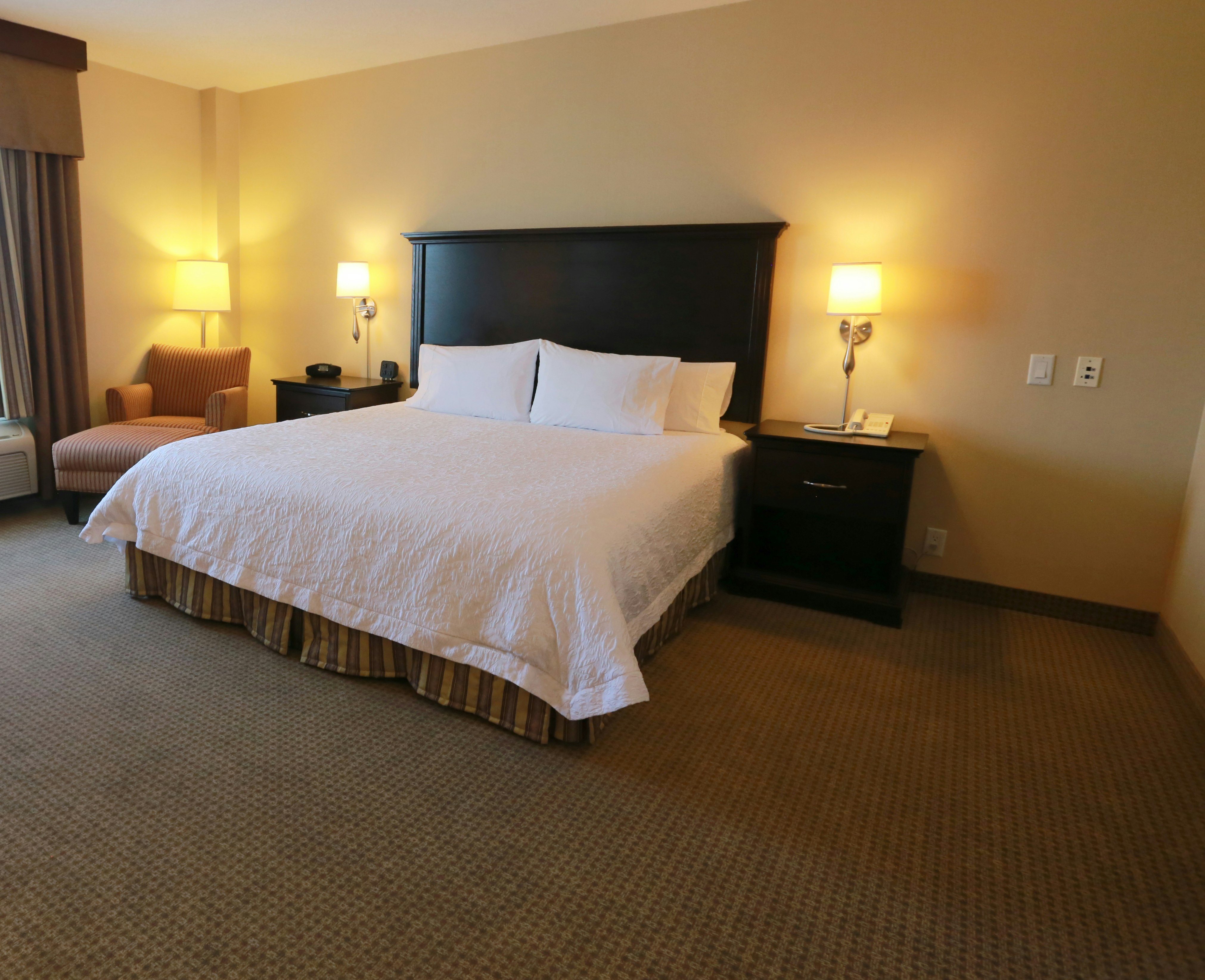Hampton Inn and Suites by Hilton Laval 26/71