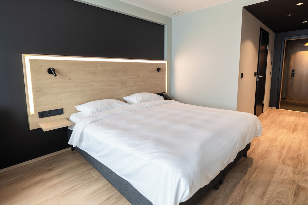 Park Inn By Radisson Reykjavik Keflavik Airport 19/50
