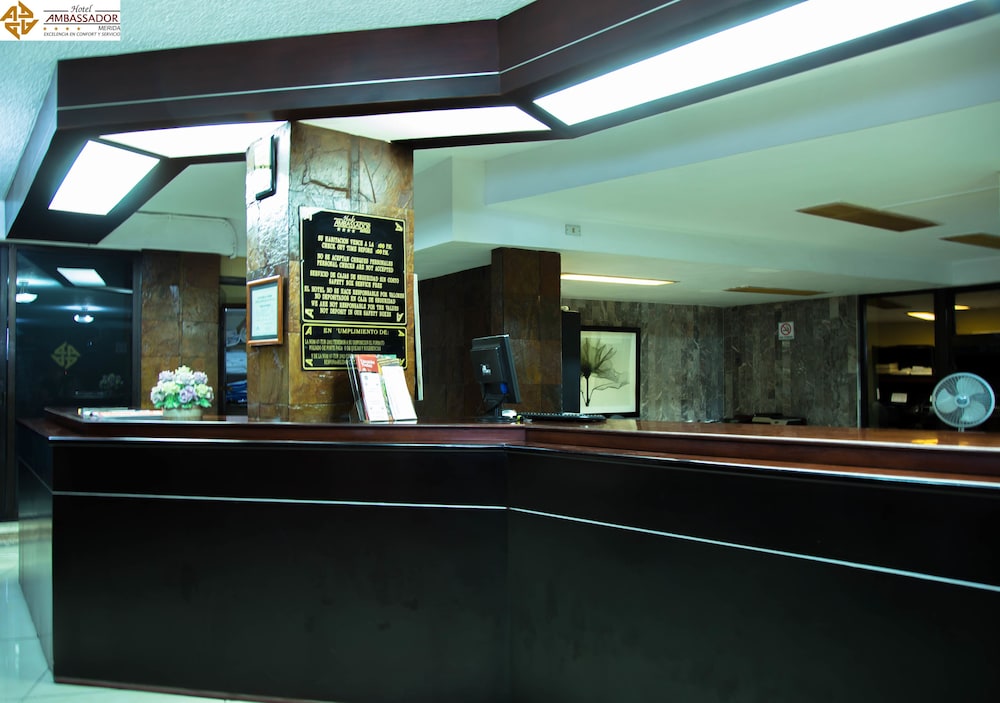 Hotel Ambassador Merida 8/72