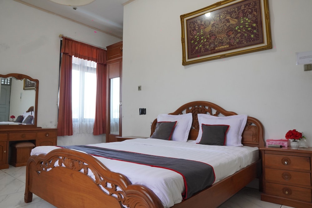 Collection O near Universitas Negeri Padang formerly Hotel Amra 24/49