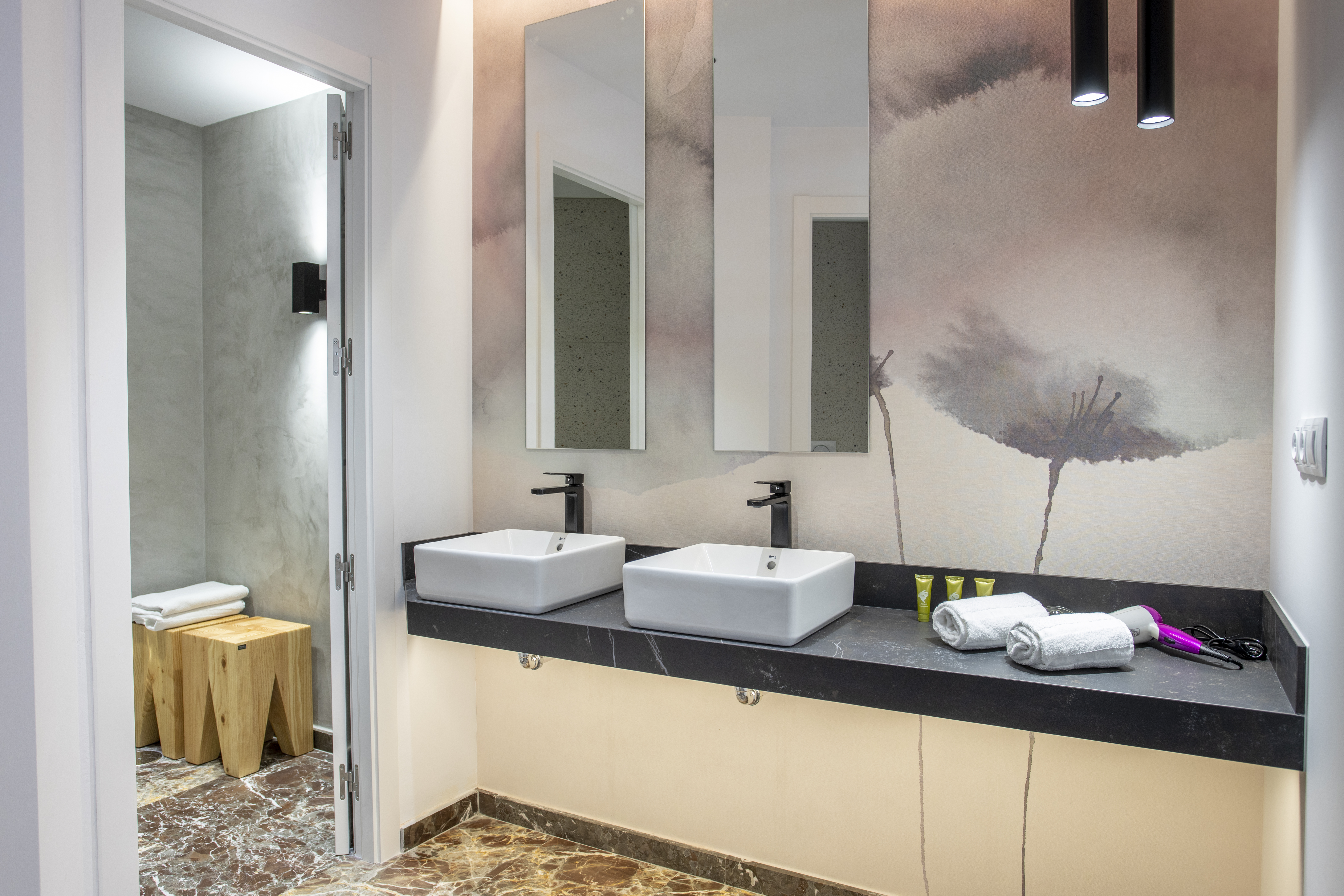 San Jaime Center Suites and Apartments 30/32