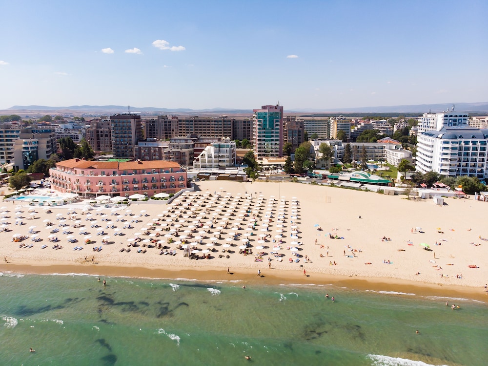 Grand Hotel Sunny Beach 35/41