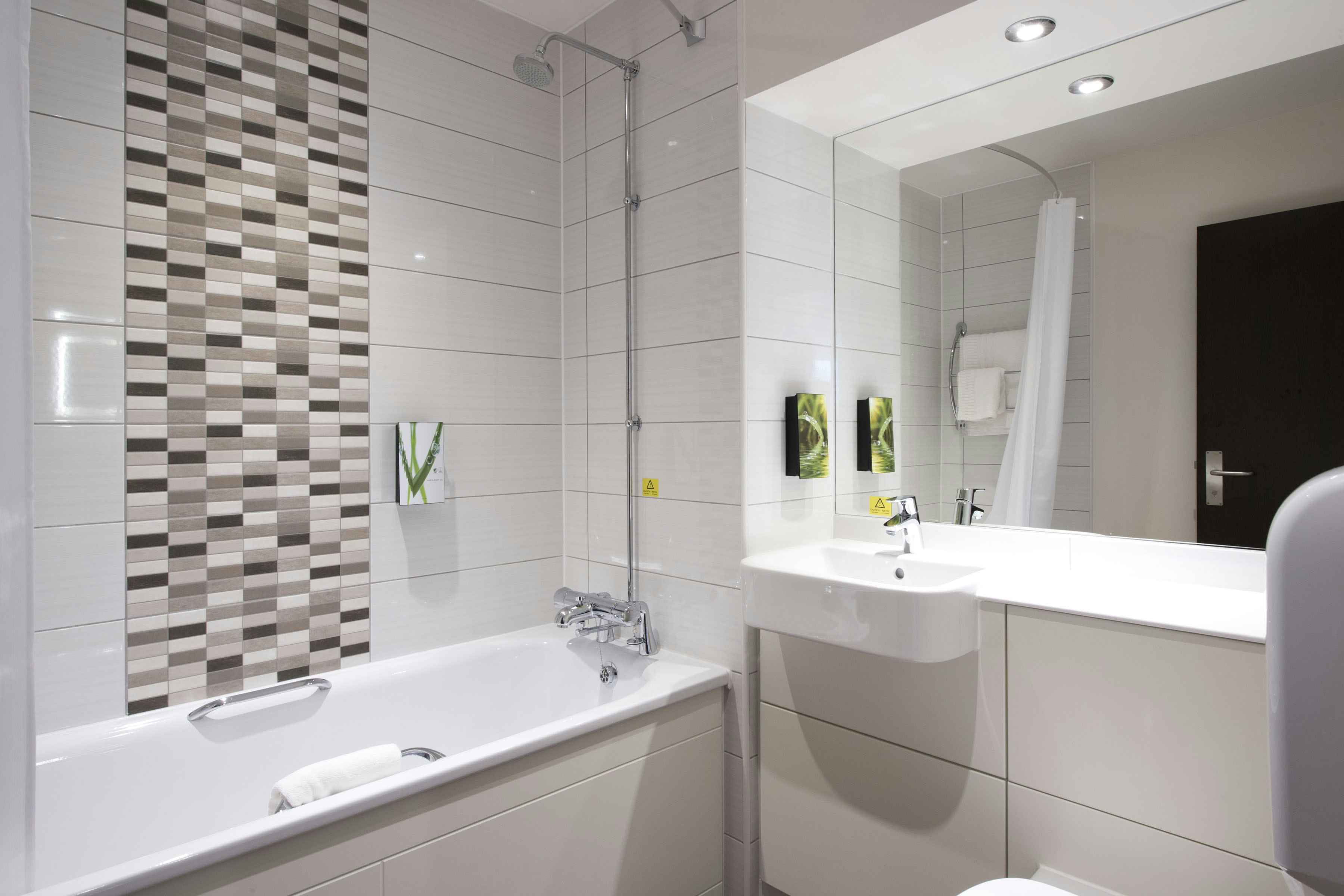 Premier Inn Rhyl Seafront Hotel 40/40