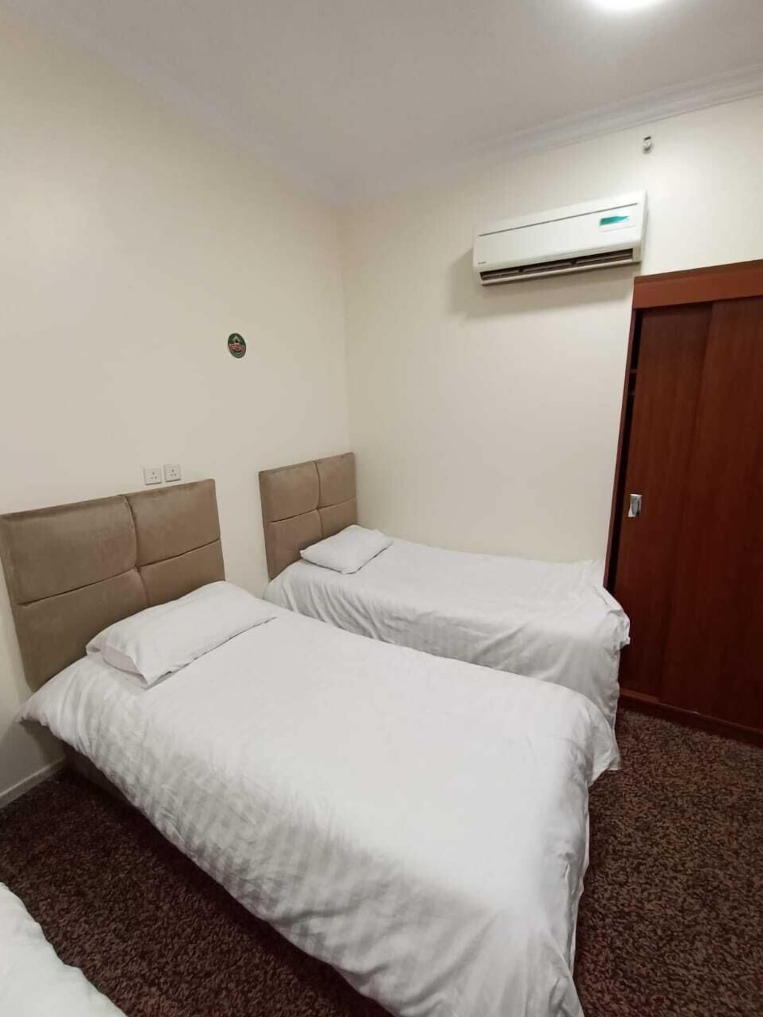 ECONOMY, TRIPLE, 3 BEDS