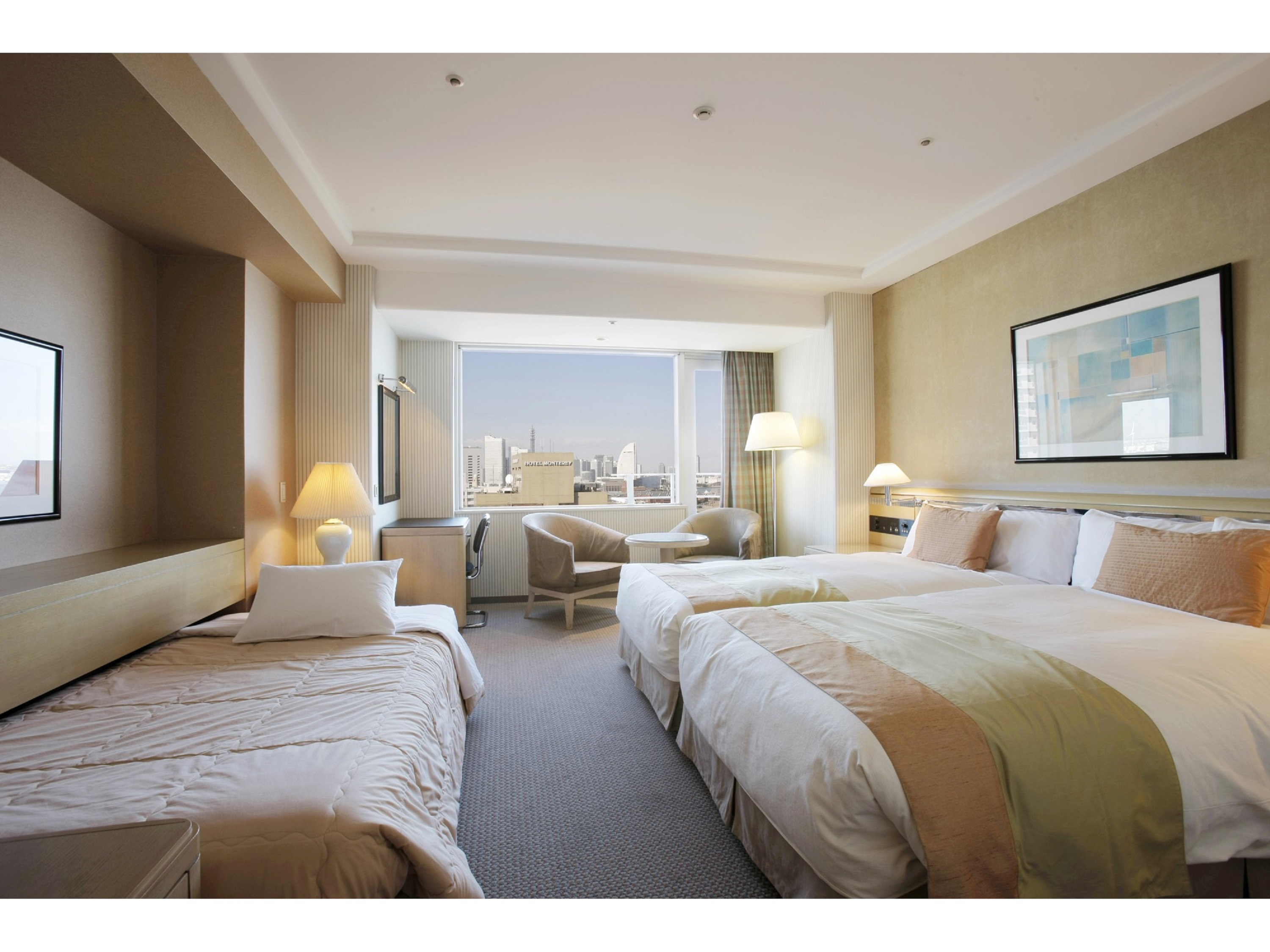 Tower, Twin Beds