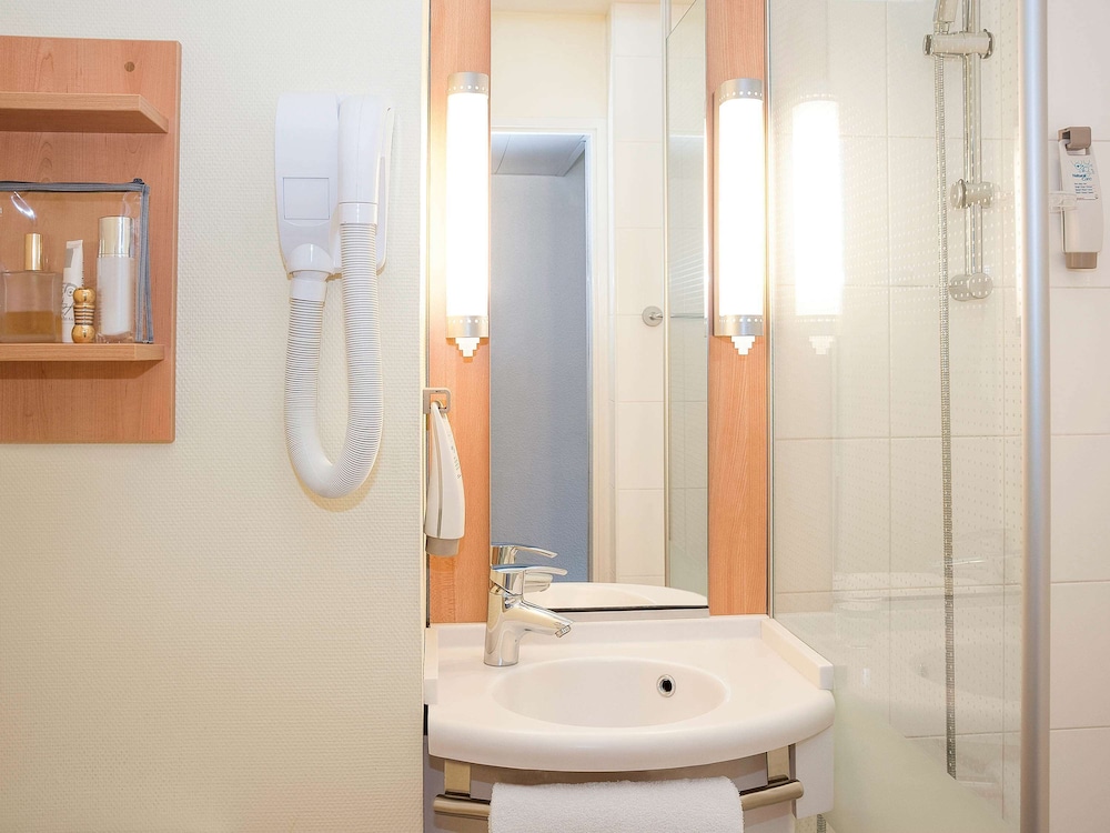 Ibis Dieppe Val Druel 62/65