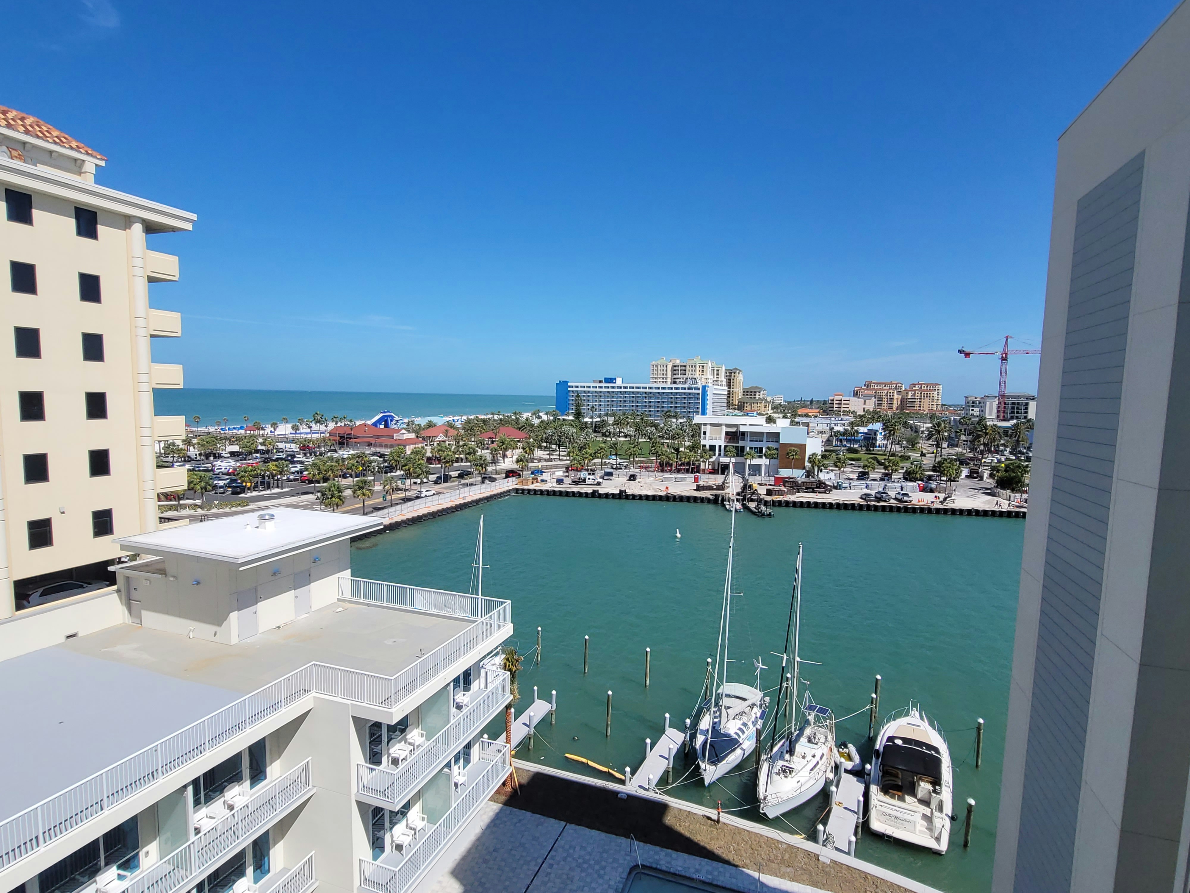 ChartHouse Clearwater Beach Marina Hotel 60/67