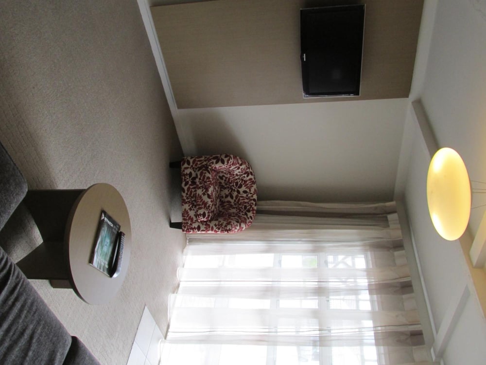 LAKE ROTORUA HOTEL 27/46