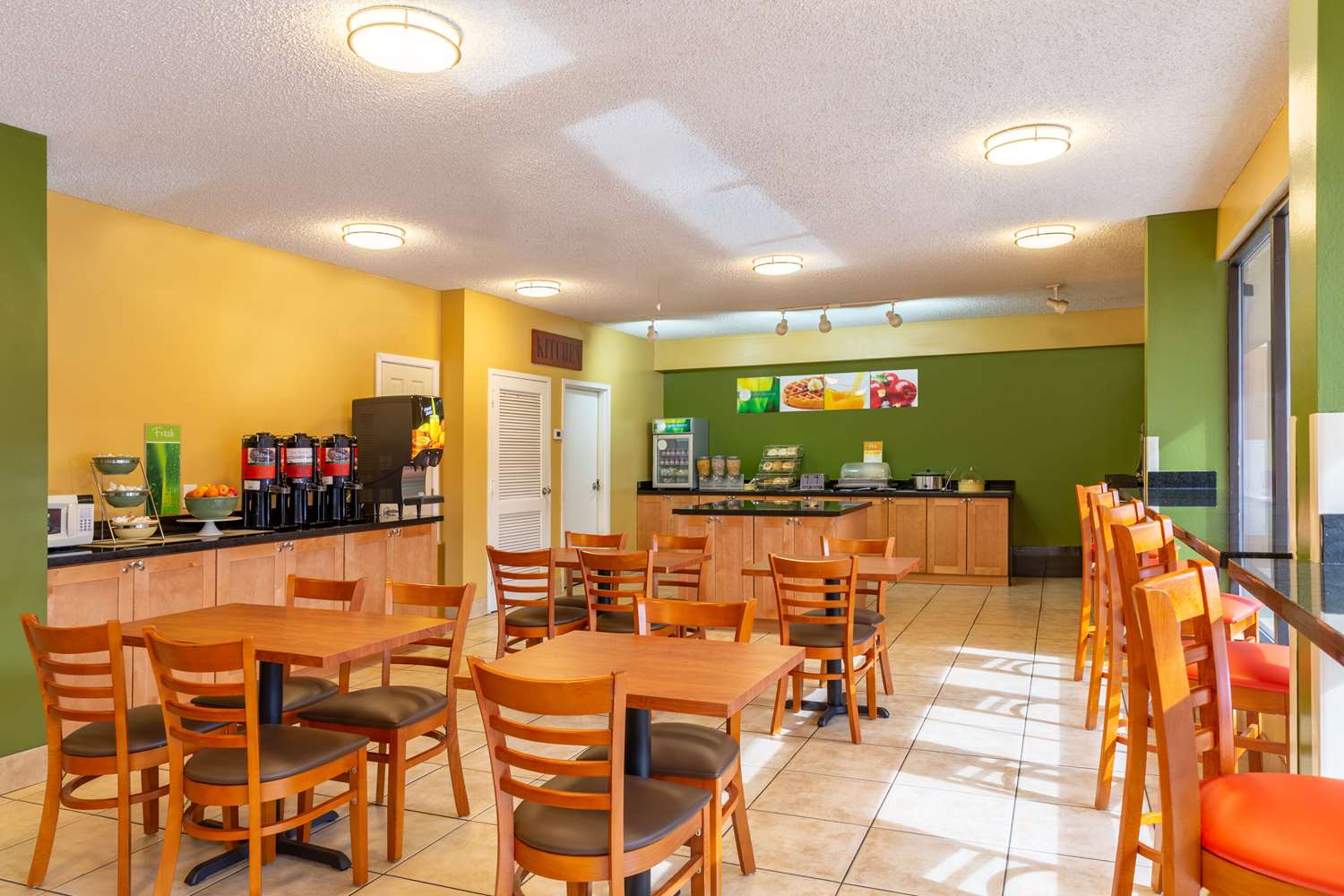 QUALITY INN AT ARLINGTON HIGHLANDS 40/44