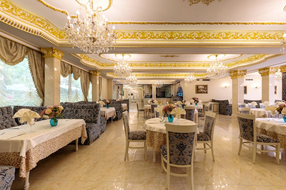 Montecito Hotel Sofia 43/73