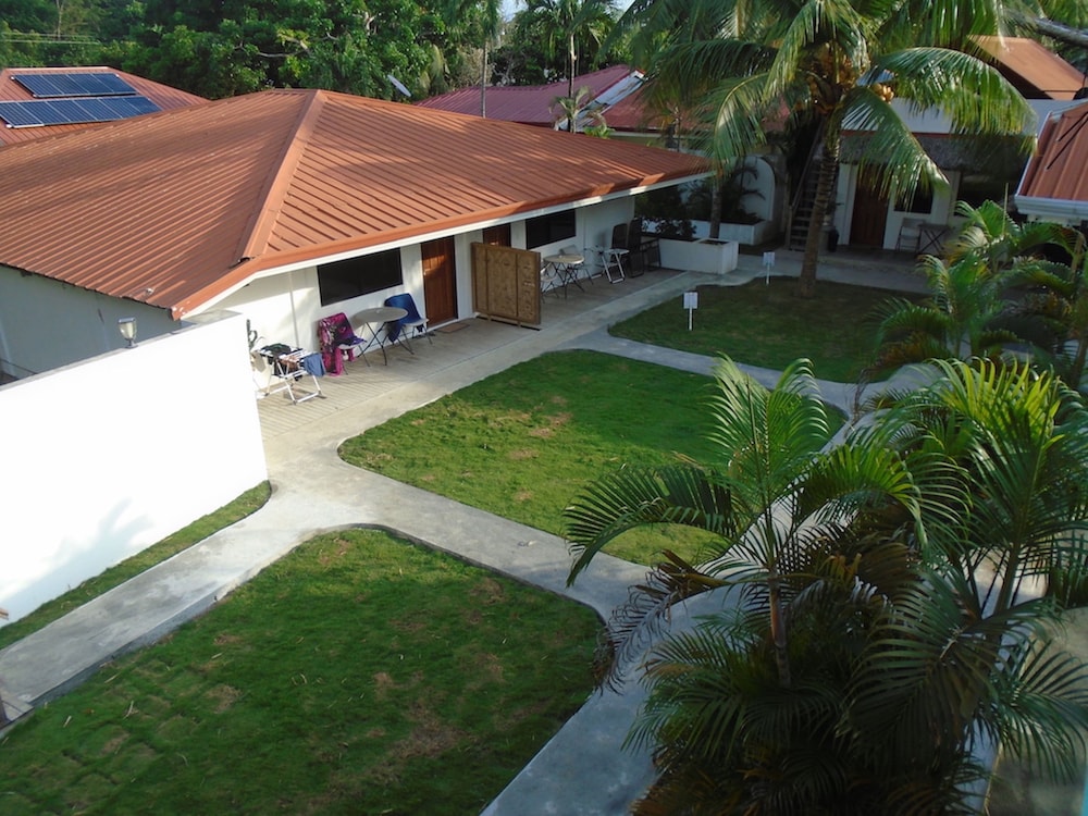 Parrot Resort Moalboal 47/50