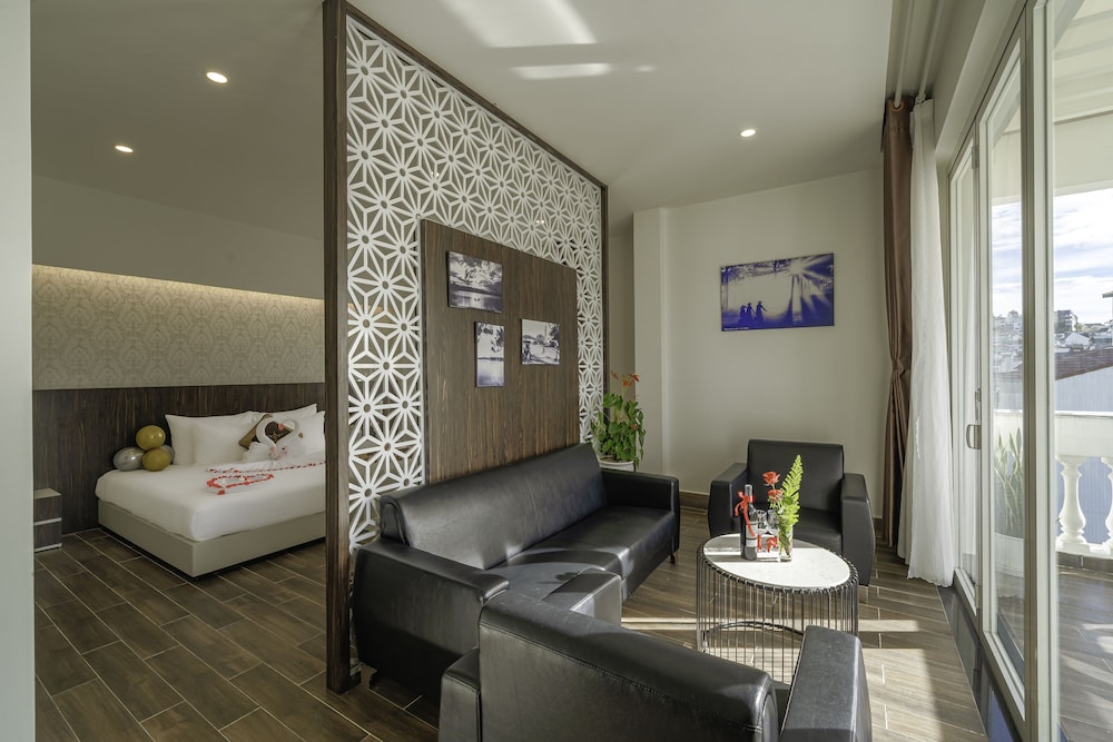 Minh Chien Hotel 80/100