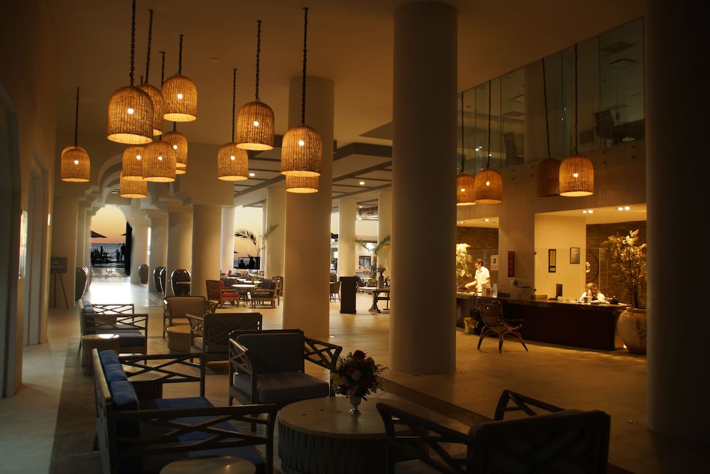 Royal Villas Resort Hotel 48/65