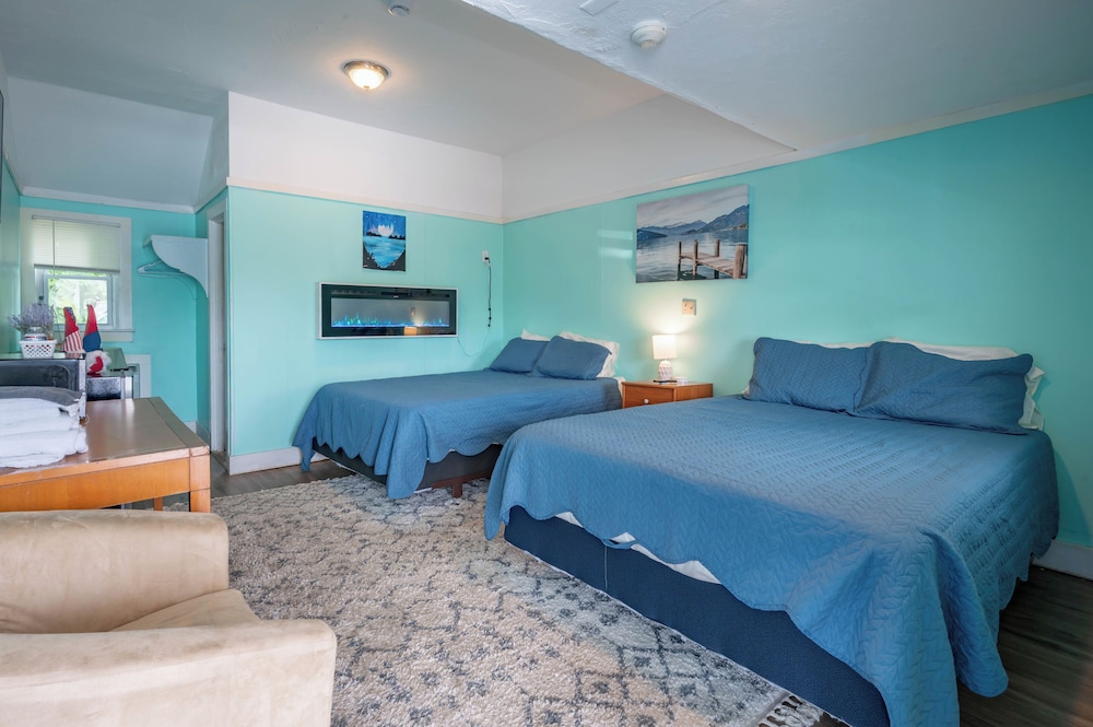 Jonathan Edwards Motel 30/65