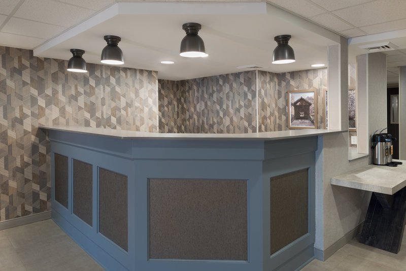Holiday Inn Express South Burlington - Downtown 8/39