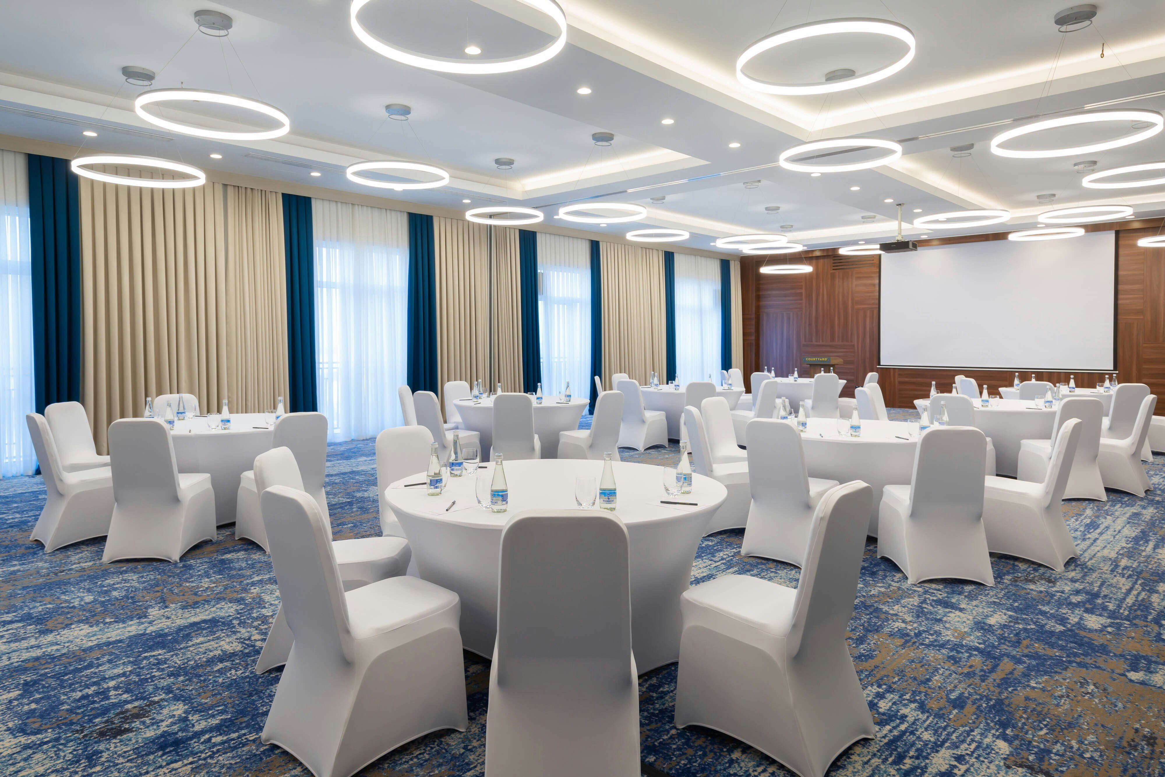 Courtyard by Marriott Tashkent 35/44