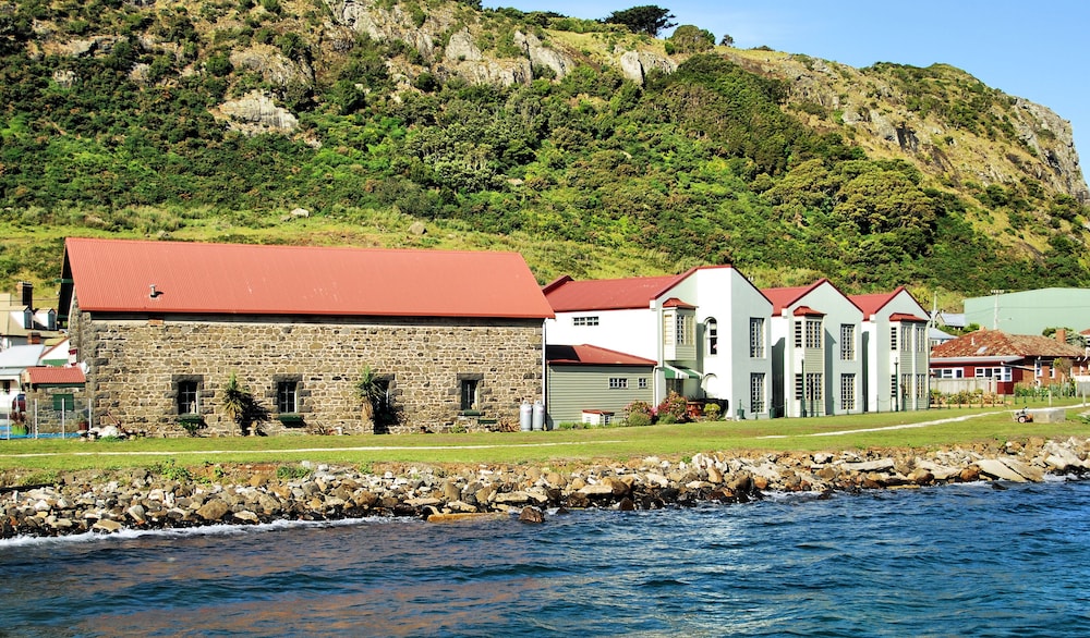 STANLEY VILLAGE WATERFRONT ACCOMMODATION 14/70