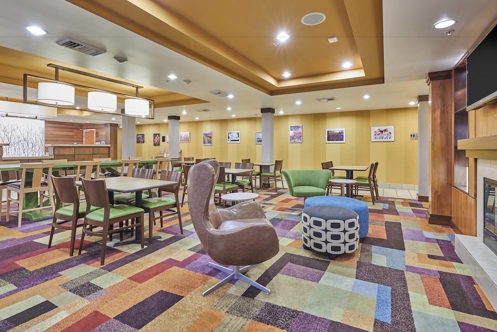 Fairfield Inn Suites By Marriott Burlington 26/32