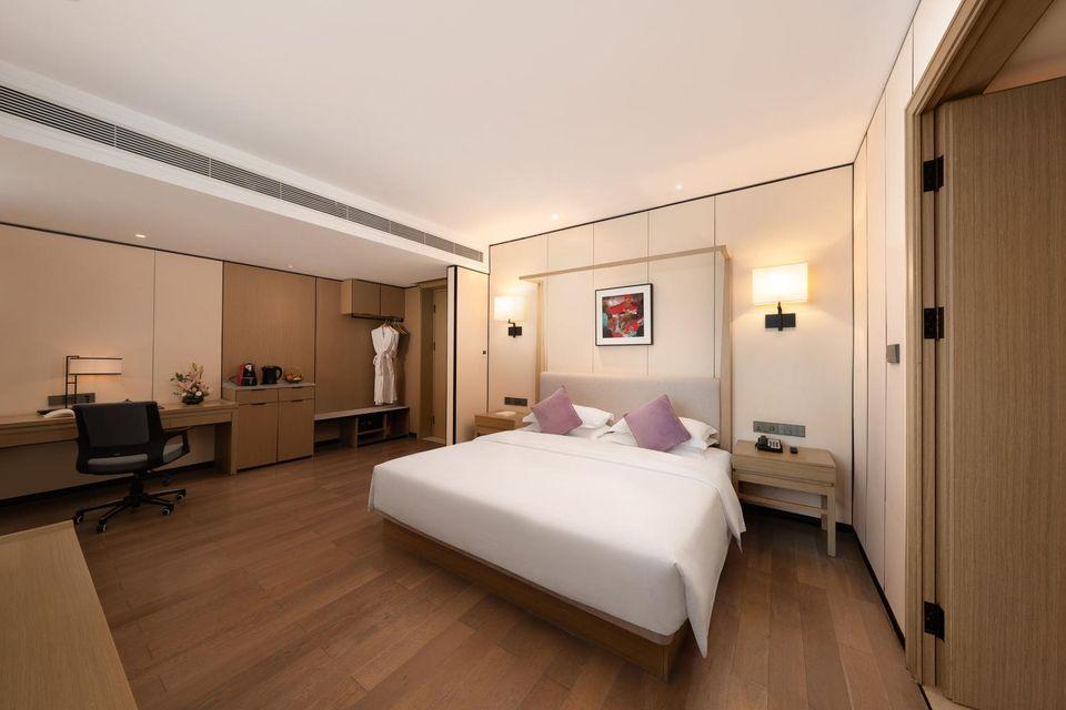 Urban King Size Bed Room
