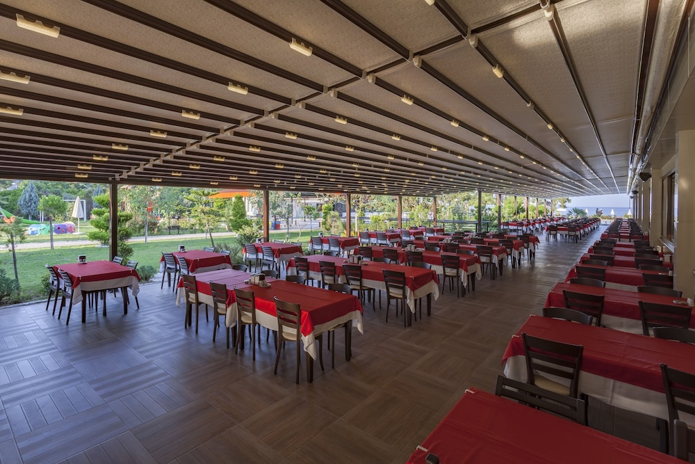 Club Hotel Belpinar 24/50