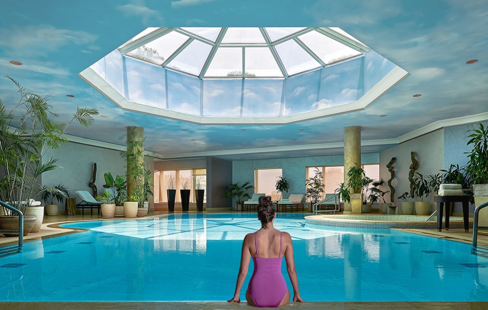 swimming pool spa