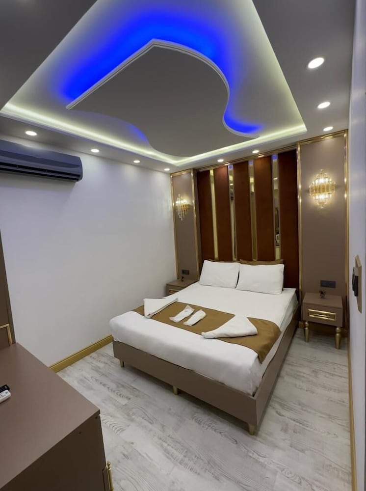 ECONOMY, DOUBLE BED