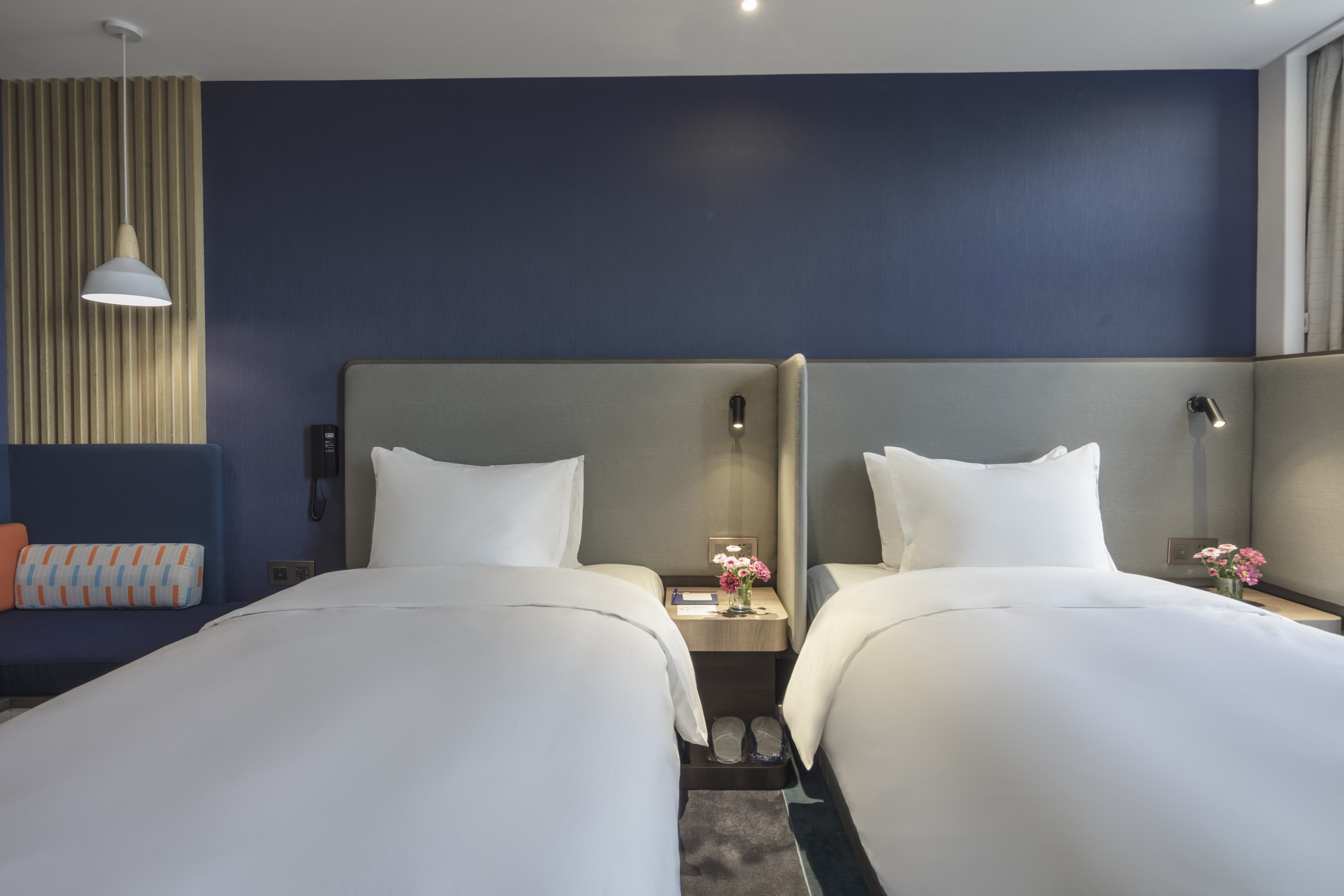 Superior, Twin Beds