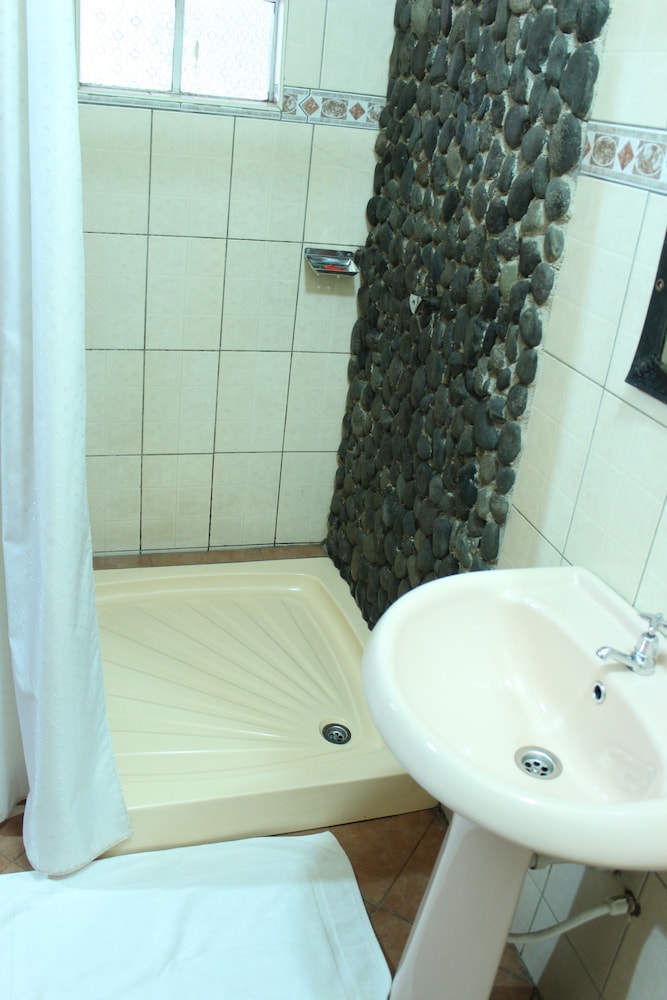 Khweza Bed & Breakfast 31/43
