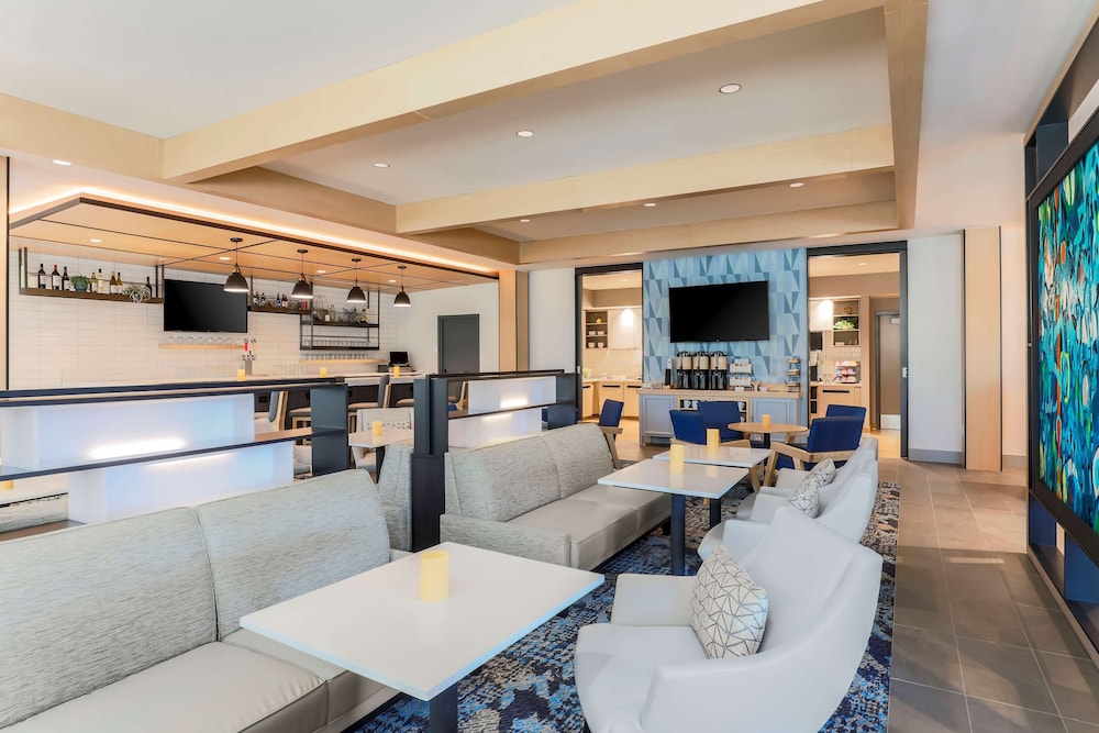 Hyatt House Davis 13/28