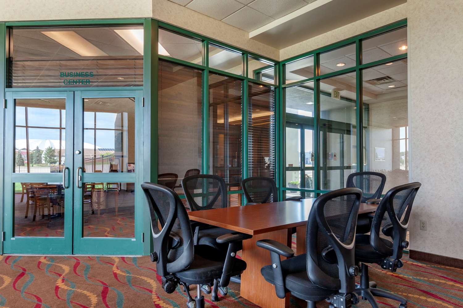Clarion Suites At The Alliant Energy Center 21/27