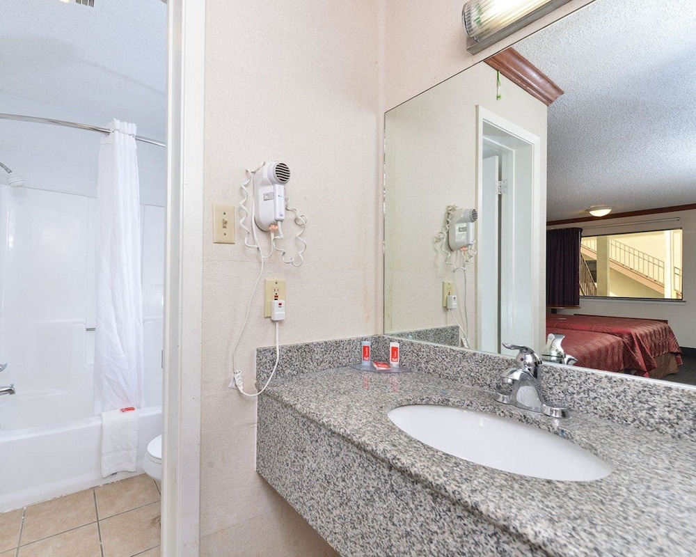 Econo Lodge Killeen, TX 15/15