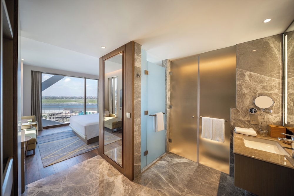 Hyatt Place Dhaka Uttara 45/48