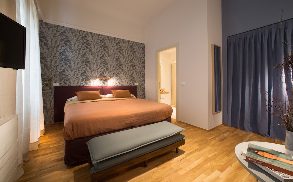 Lorena Suites & Apartments 42/61