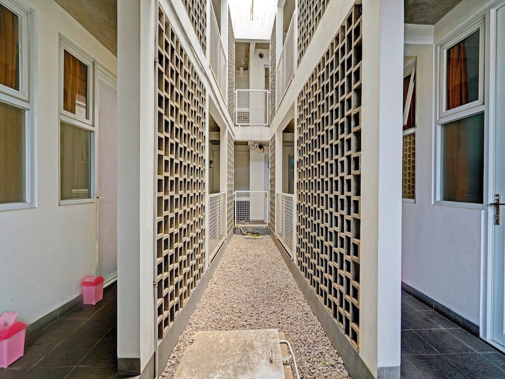 Hotel O Alamanda 7 Syariah 31/31