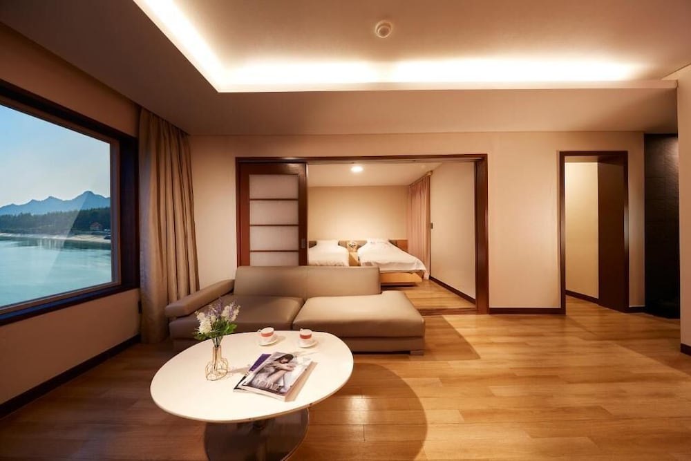 El Dorado Resort 24/51
