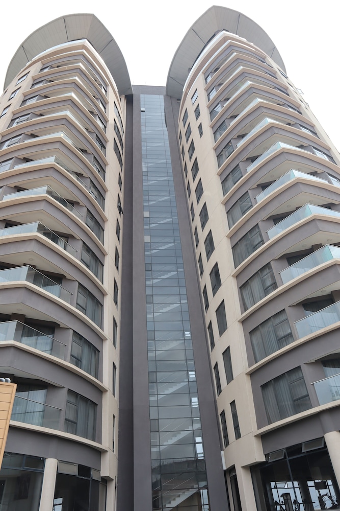 The Curve by the Park Apartments 1/37