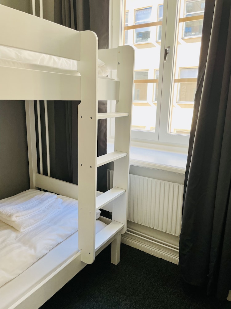 Birka Hostel 36/71