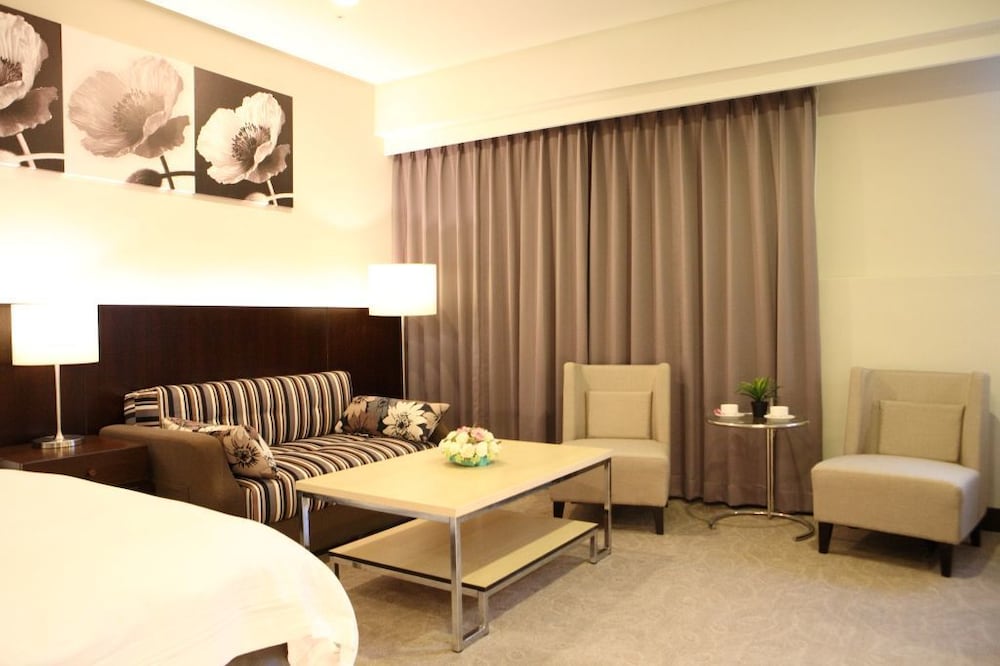 Best Hotel 36/63