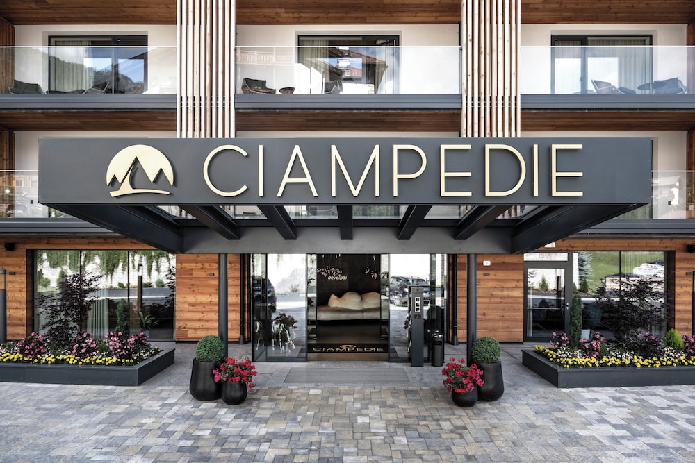 Hotel Ciampedie 1/52