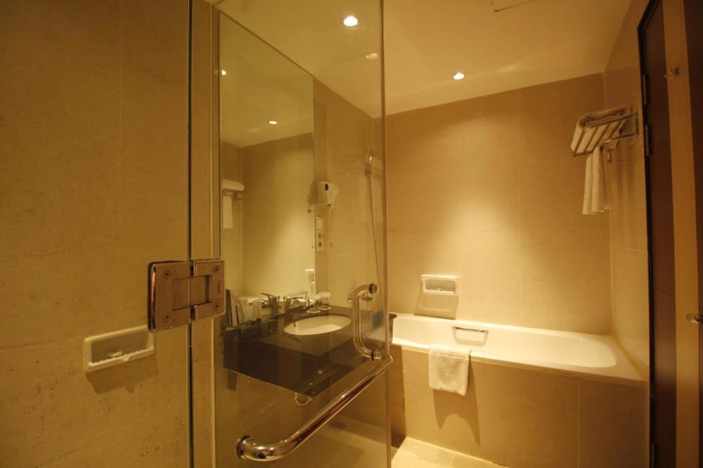 G Sign Hotel 29/31