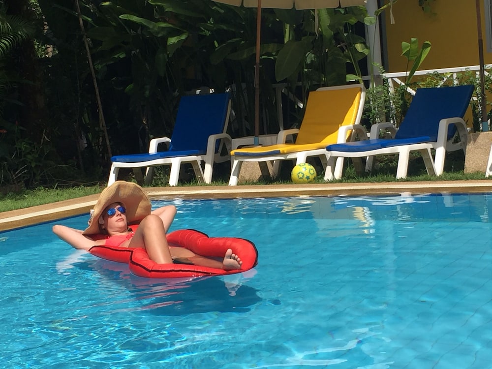Loma Resort 56/57