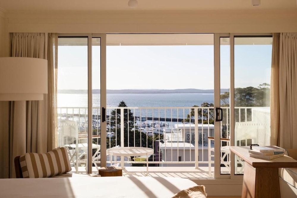 MARINA RESORT 27/50