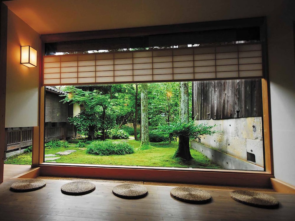 Ooedo Onsen Monogatari Wanwan Resort Awazu 24/35