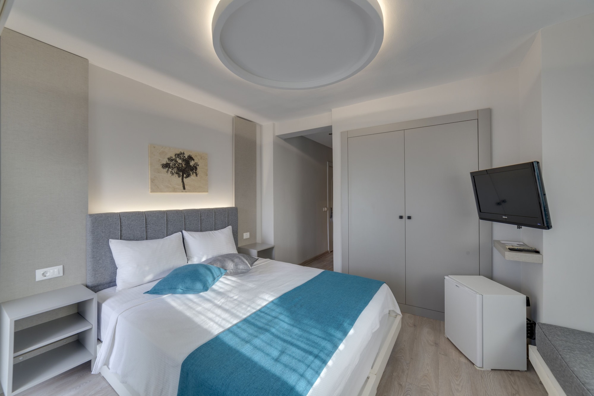 STANDARD, DOUBLE BED