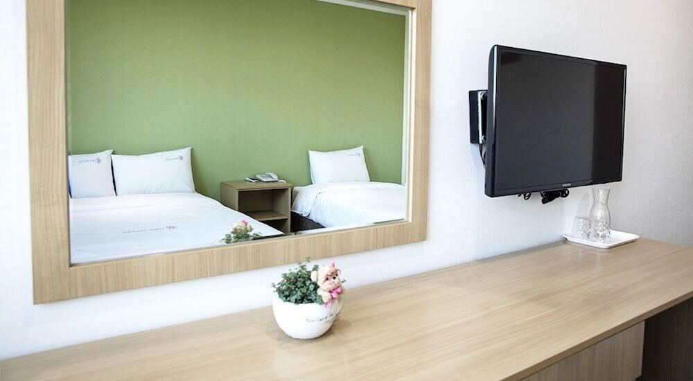 Ra Tourist Hotel 12/22