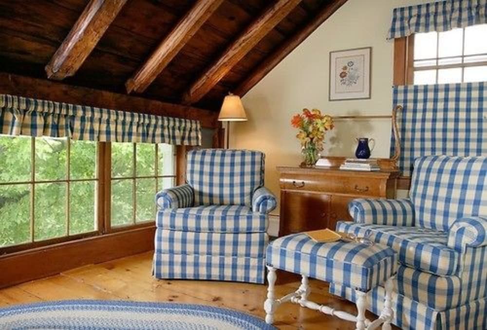 The Inn at Round Barn Farm 48/70