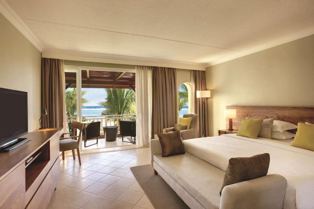 Club Beachfront Junior Suite Upper Floor