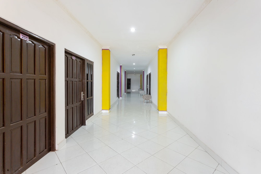 OYO 3428 Hotel Marimar 17/27
