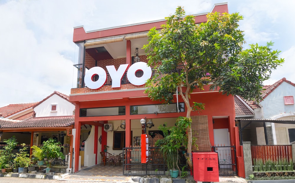 OYO 465 Alam Citra Bed & Breakfast 1/21